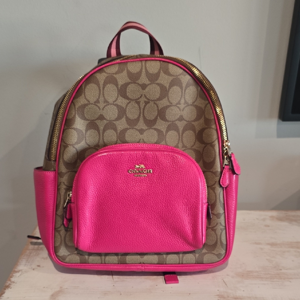 Coach Court Signature Print In Tan And Pink